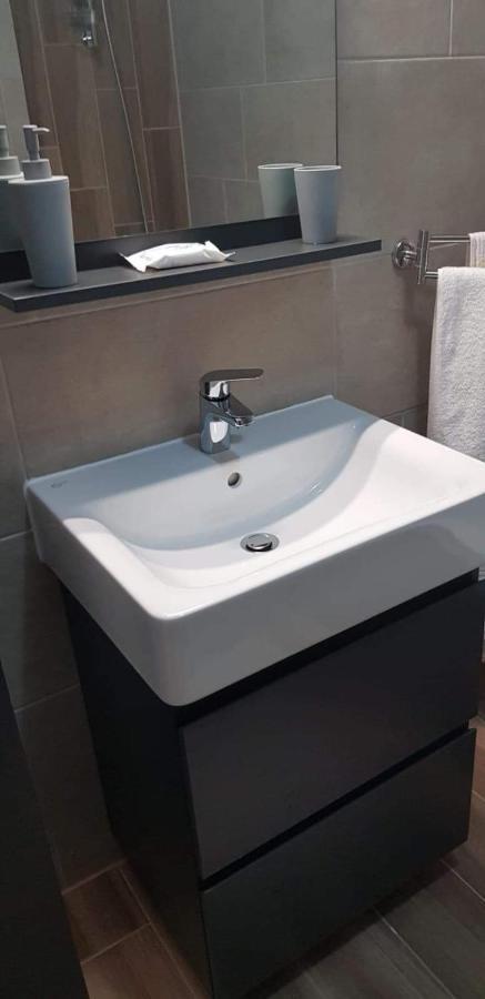 Apartament Modern Ioan Popasu Apartment บราชอฟ ภายนอก รูปภาพ